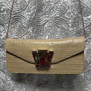 Henri Bendel Courtship Clutch